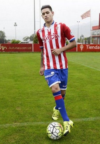 Tonny Sanabria, nuevo delantero del Sporting