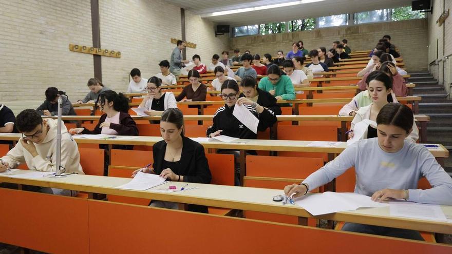 Más de 3.000 estudiantes del área de Vigo empiezan hoy las pruebas de acceso a la universidad en el campus de la UVigo