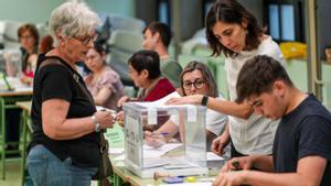 Votación en la Escola Industrial de Barcelona