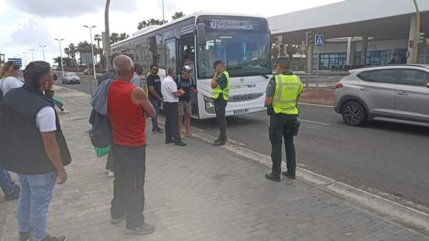 Un nuevo altercado en una guagua de Lanzarote obliga a intervenir a la Guardia Civil