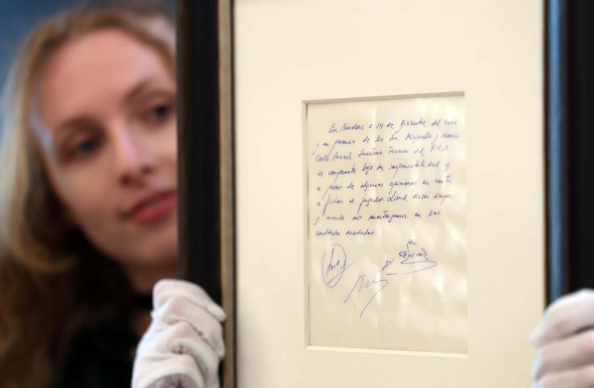 La servilleta con el primer contrato de Messi sale a subasta en Londres por 350.000 euros