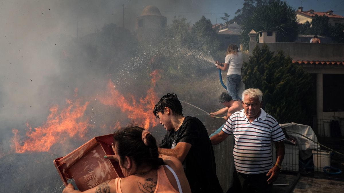 Portugal combate el fuego con ayuda española y se prepara para riesgo máximo.