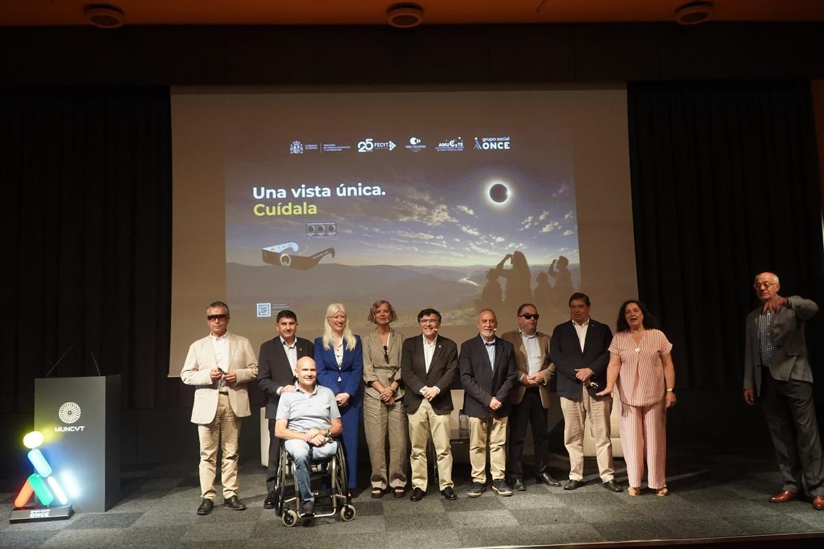 Presentación de la campaña 'Una vista única, cuídala' para promover la observación segura del eclipse