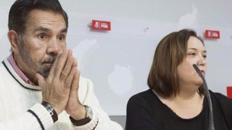 El PSOE analizará &quot;nuevos escenarios en ayuntamientos&quot; tras su ruptura con CC