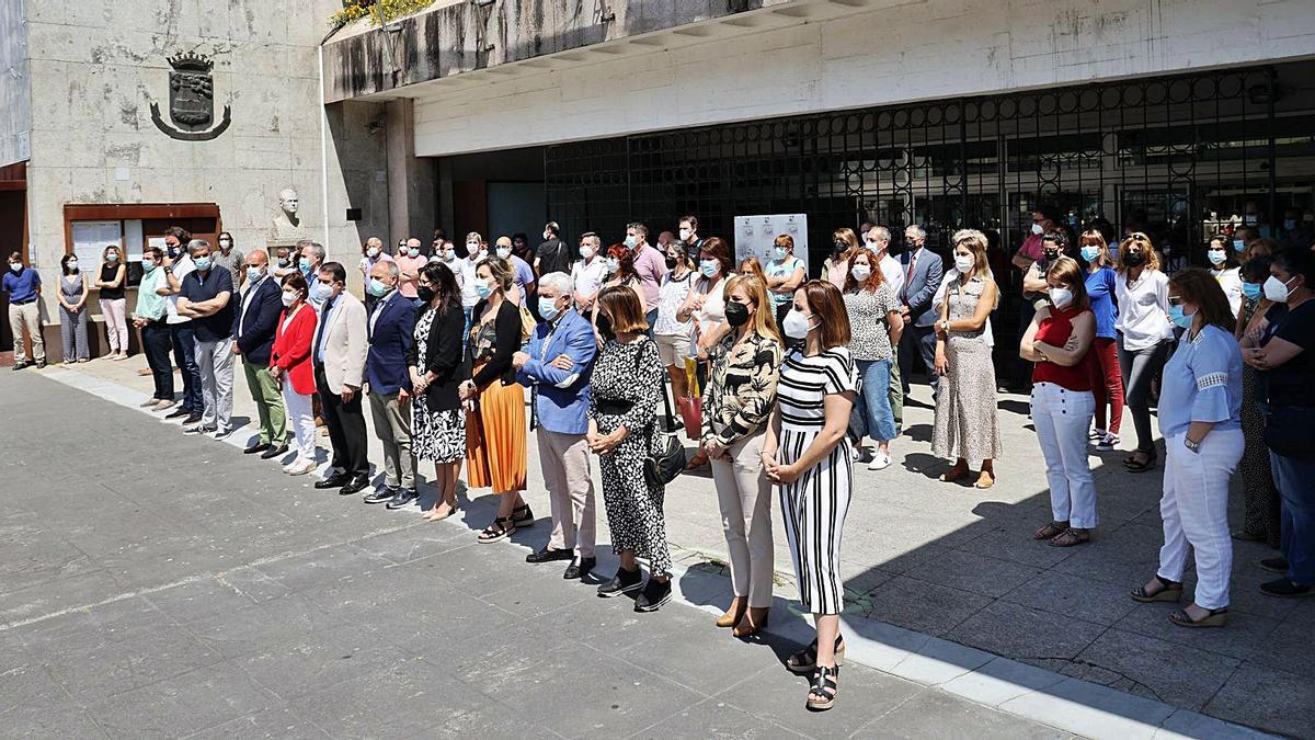 Minuto de silencio contra la violencia machista y vicaria