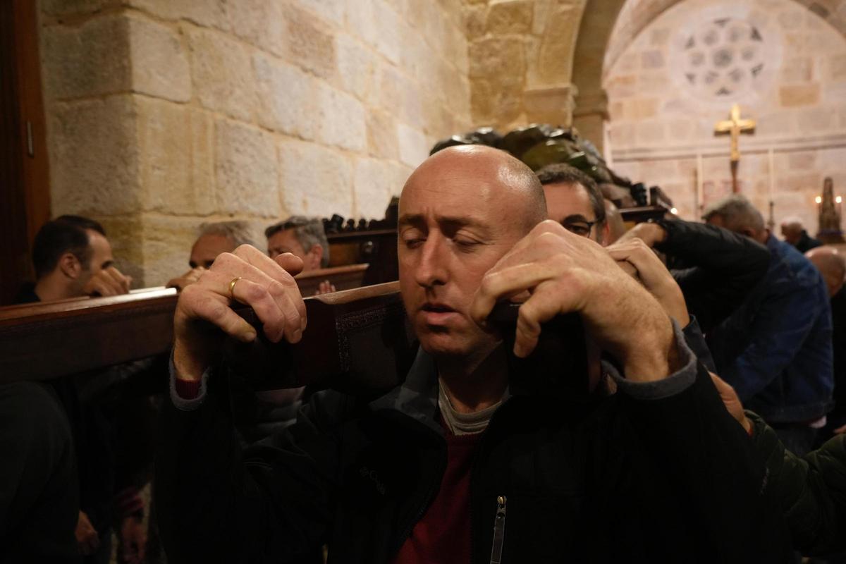 GALERÍA | Así prepara el Espiritu Santo la procesión del Viernes de Dolores en Zamora