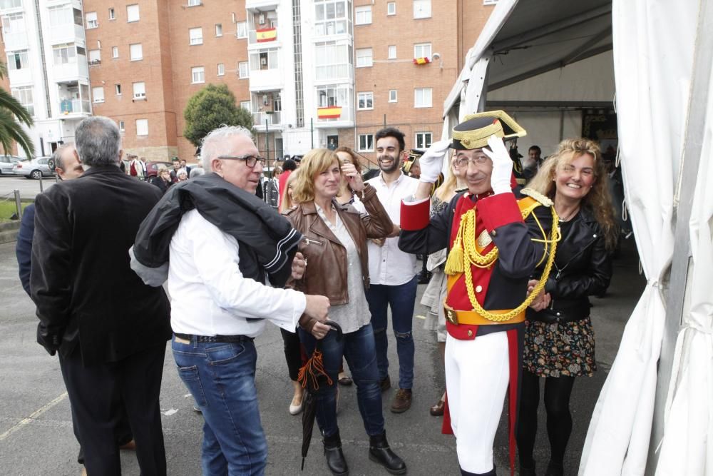 Fiesta de la Guardia Civil el día de su patrona en Gijón