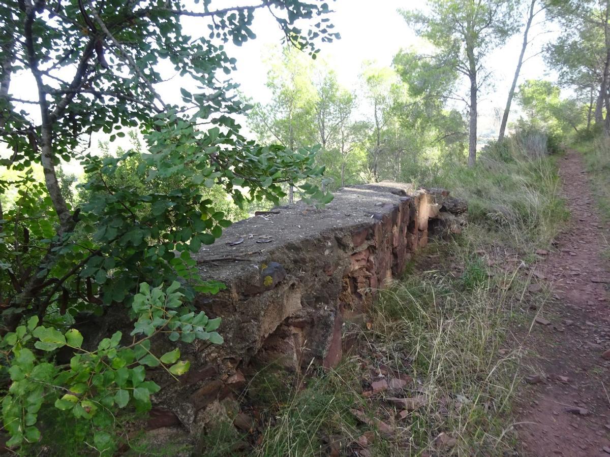 Línea de trincheras que se excavará