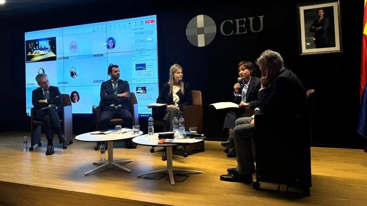 La protección jurídica de los menores y de las personas mayores suele moverse en un territorio complejo: el que une familia, salud, dependencia, educación, datos personales y, cada vez más, tecnología.