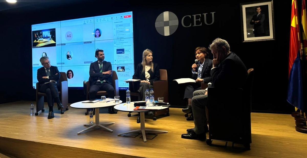 La protección jurídica de los menores y de las personas mayores suele moverse en un territorio complejo: el que une familia, salud, dependencia, educación, datos personales y, cada vez más, tecnología.