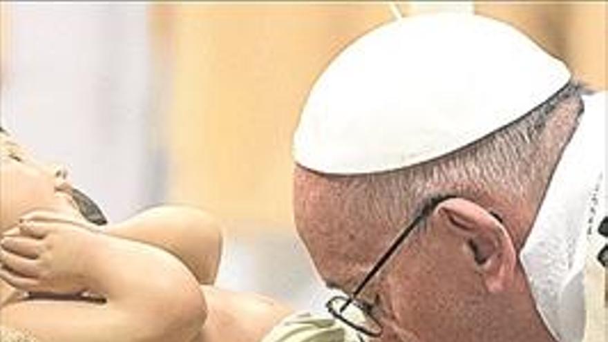 El Papa Francisco invoca a la paz contra el terrorismo y las guerras