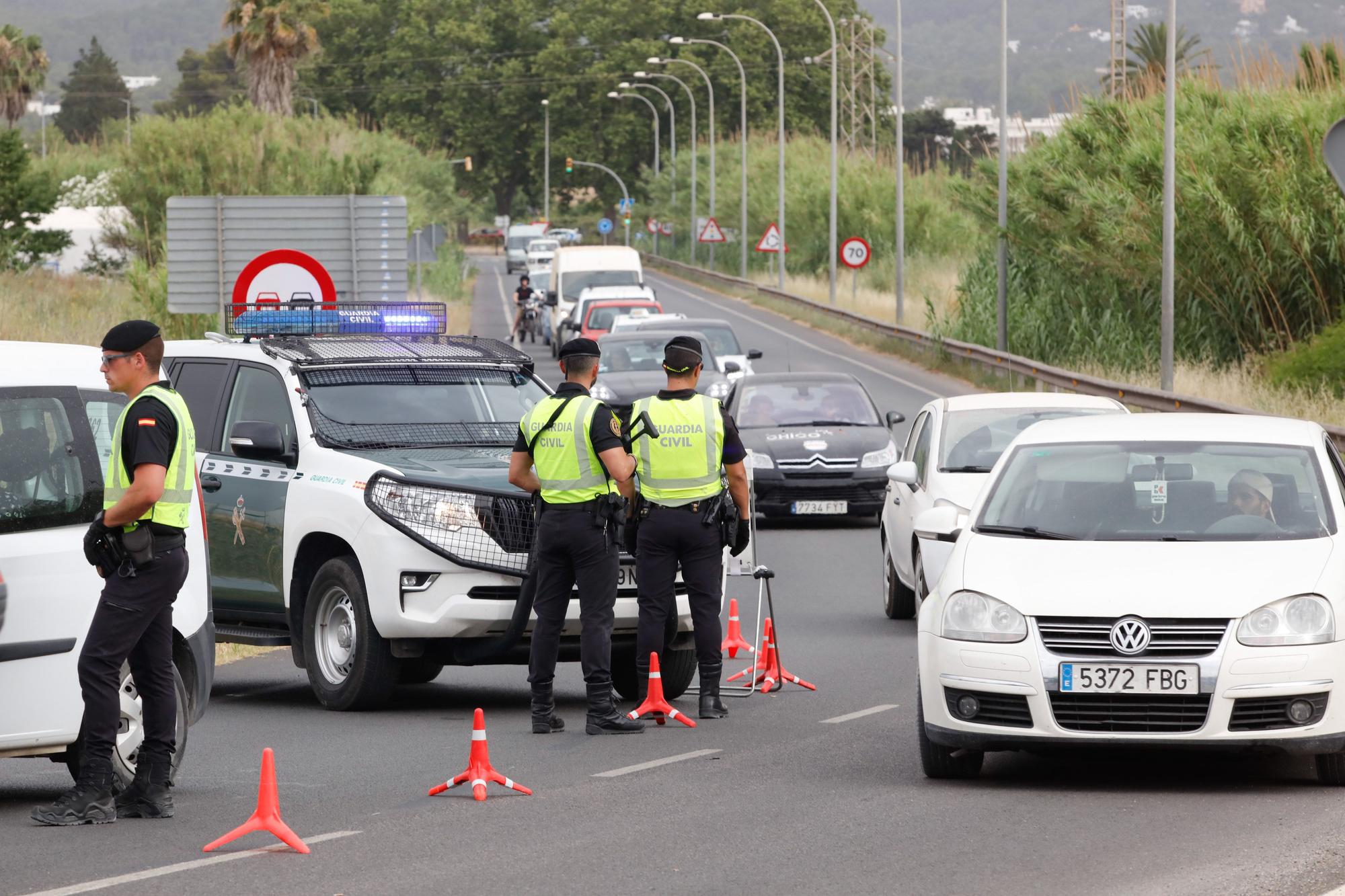 Vigilancia del grupo GAR de la Guardia Civil en Ibiza.