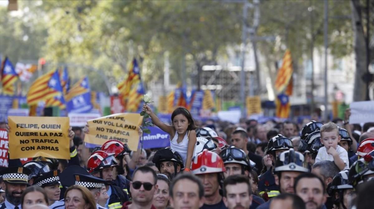 zentauroepp39813280 26 8 2017 barcelona manifestacion contra el terrorismo no ti170831220218