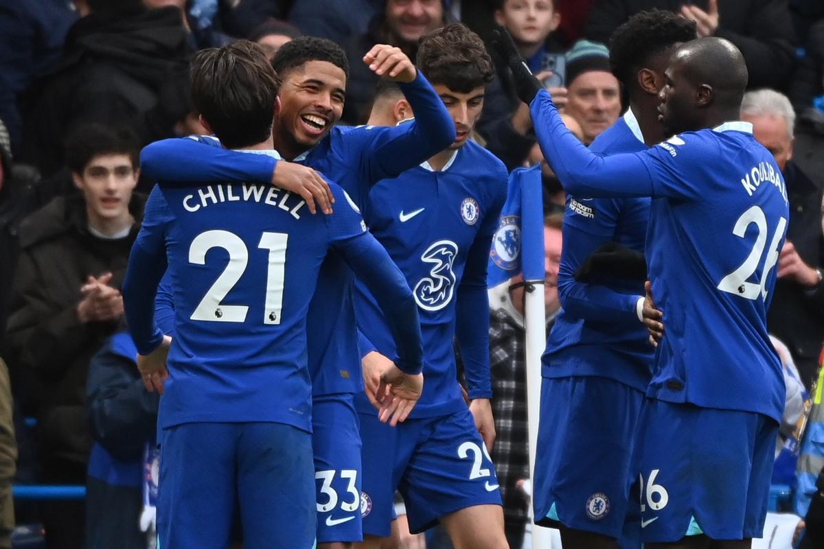 El Chelsea celebra el gol de Fofana