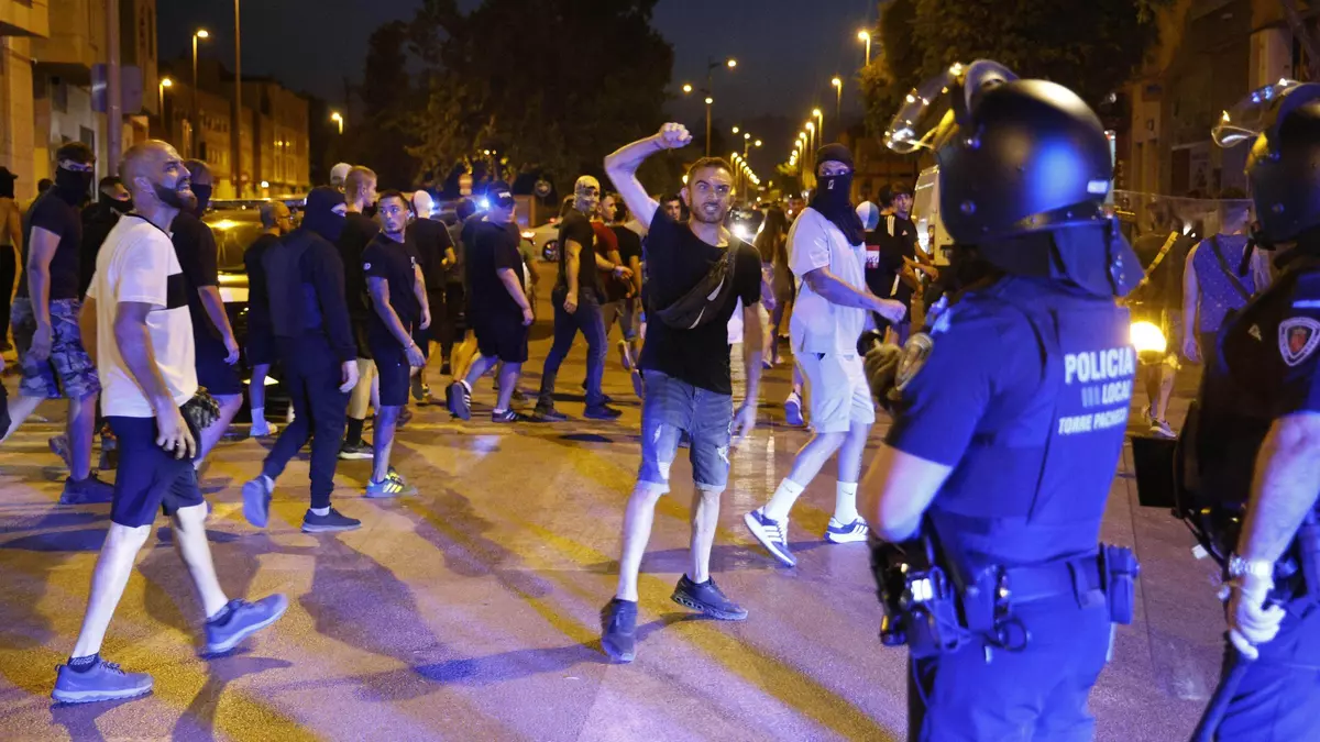 75 agentes y "más detenidos" en Torre Pacheco para evitar la escalada de violencia