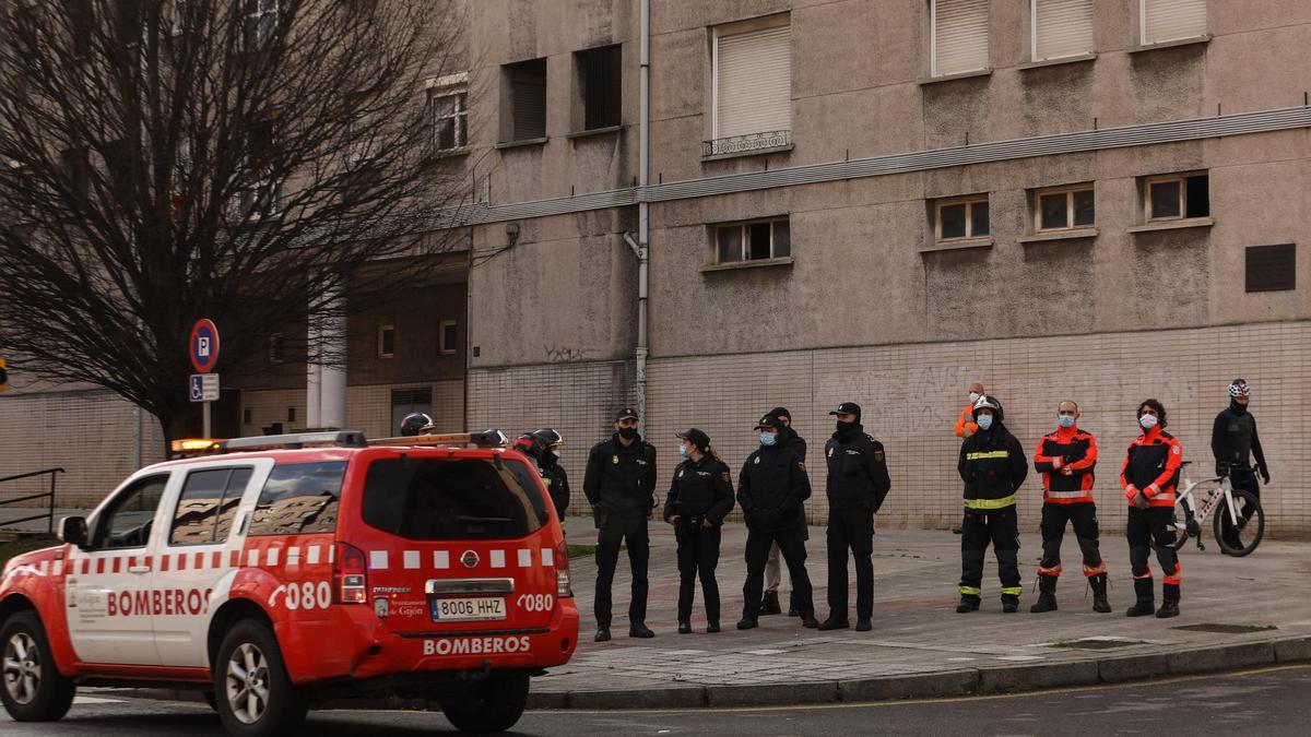 Homenaje de sus compañeros al técnico de ambulancia fallecido en Gijón