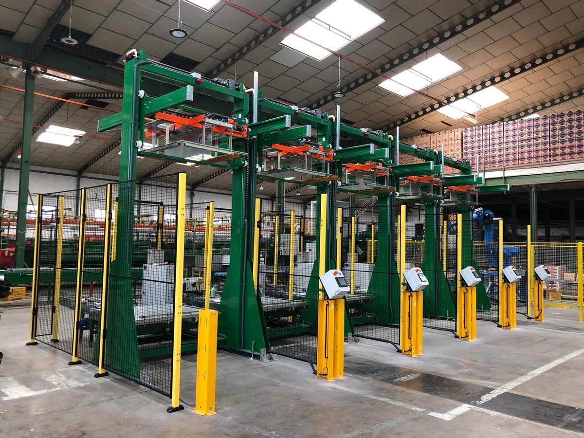 El catálogo de maquinaria de la empresa presenta una amplia gama de equipos para el sector hortofrutícola.