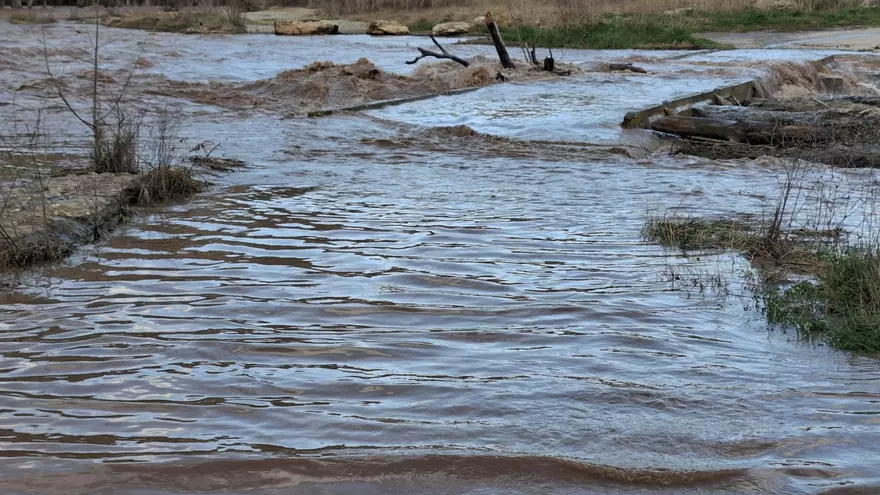S'inunda el gual de les Tines, el camí de Sant Fruitós a Mura