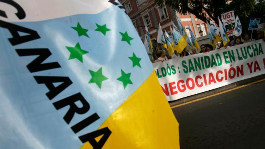 Manifestación de trabajadores de la Sanidad pública canaria para reivindicar mejoras en sus condiciones laborales.