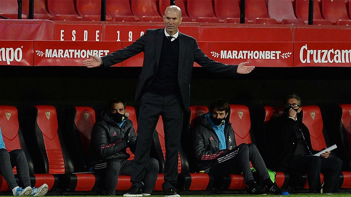Zidane: "¿Si me dolería que me cesaran? El pasado pasó"