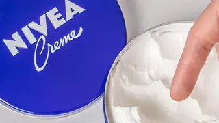 Adiós al acondicionador para el pelo: el invento con crema Nivea que lo sustituye