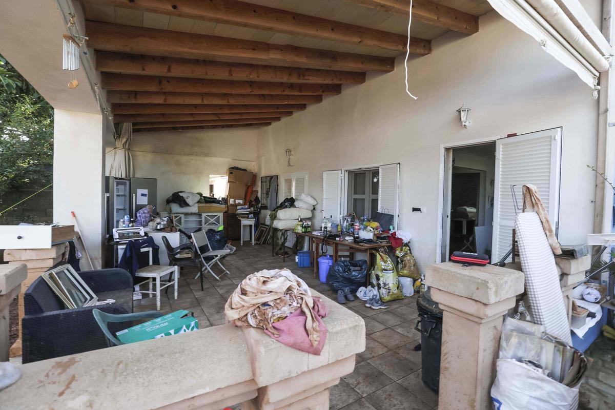 Fotos | Vecinos de Son Reus en Palma lo pierden todo tras el paso de la dana en Mallorca
