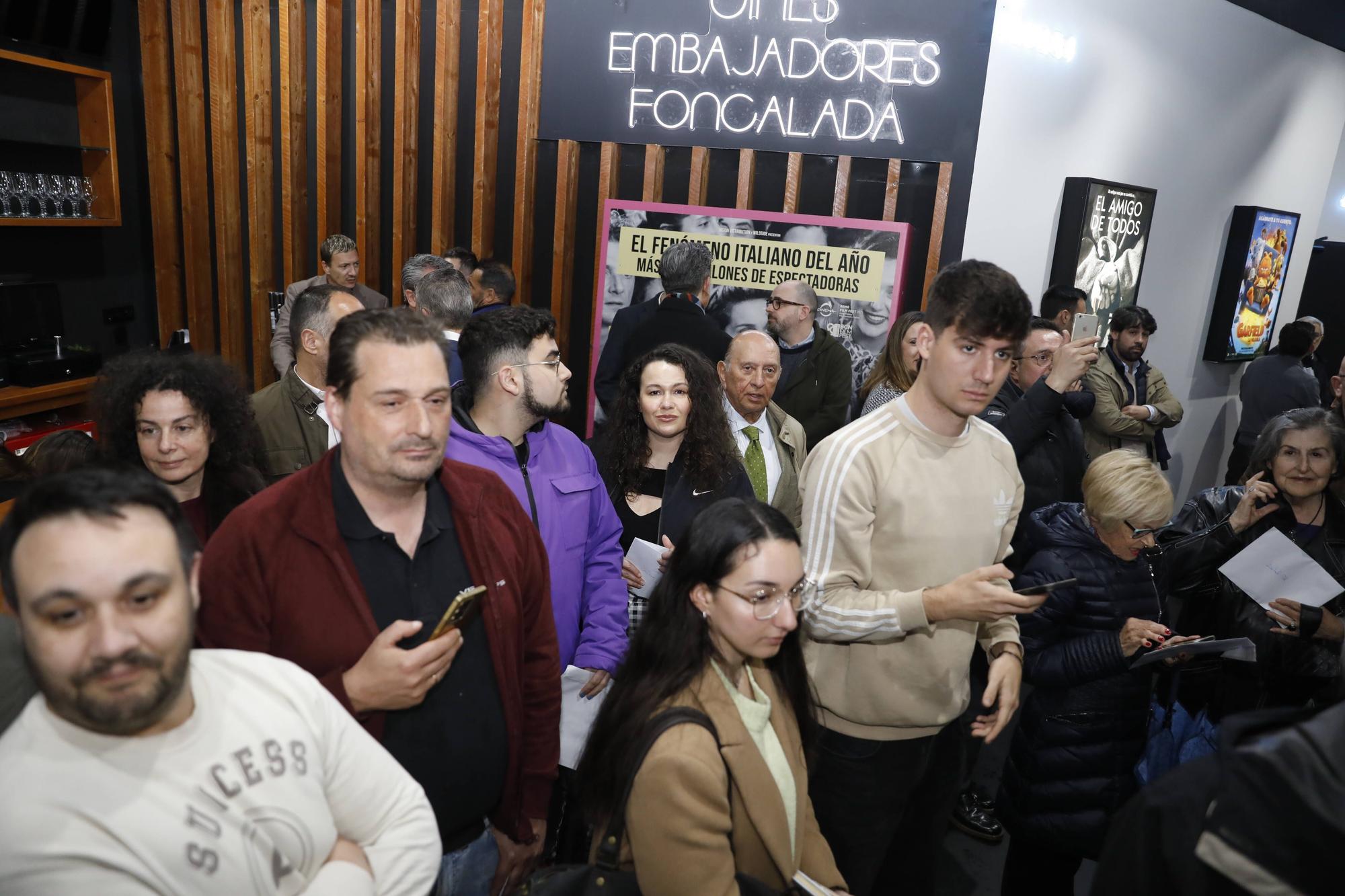 Javier Gutiérrez apadrina el regreso del cine al centro de Oviedo