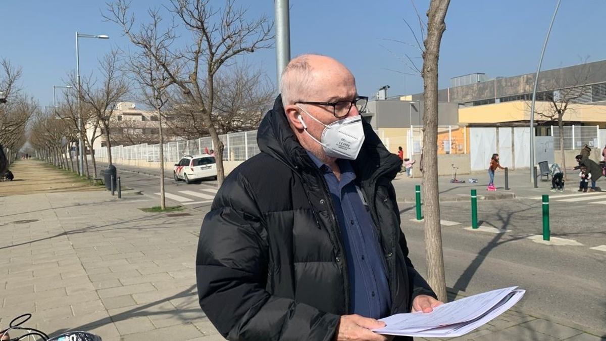 Rafael Ribó en la puerta de la cárcel de Lleida, tras ver a Pablo Hasél.