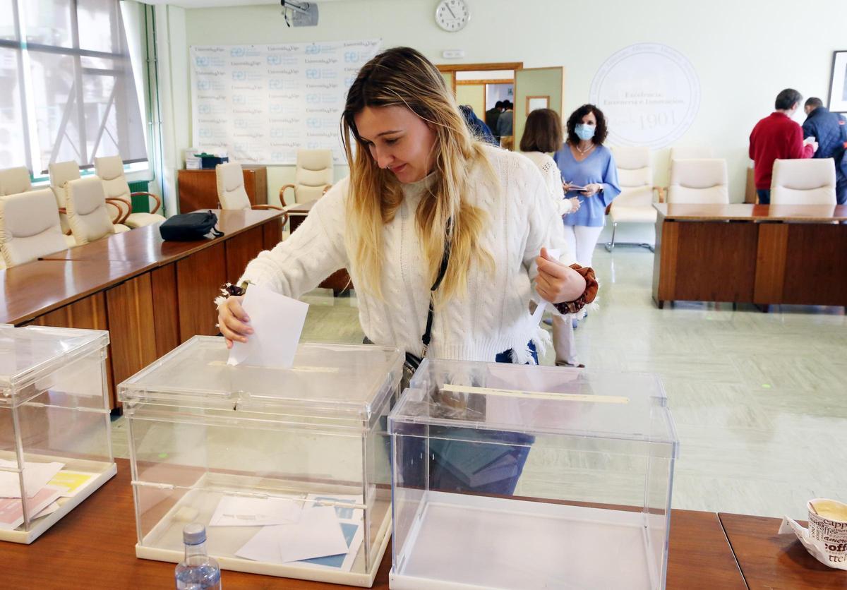 Votaciones en Industriales en los anteriores comicios de 2022.