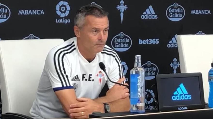 Escribá, durante la rueda de prensa. // RC Celta