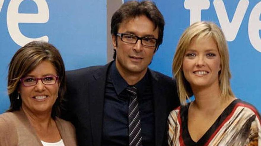 Los presentadores del &#039;Telediario fin de semana&#039;, María Escario, Marcos López y María Casado. / tve
