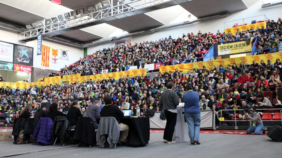 Aspecto del pabellón Nou Congost de Manresa (Bages), durante el debate nacional de la CUP del pasado 29 de noviembre.