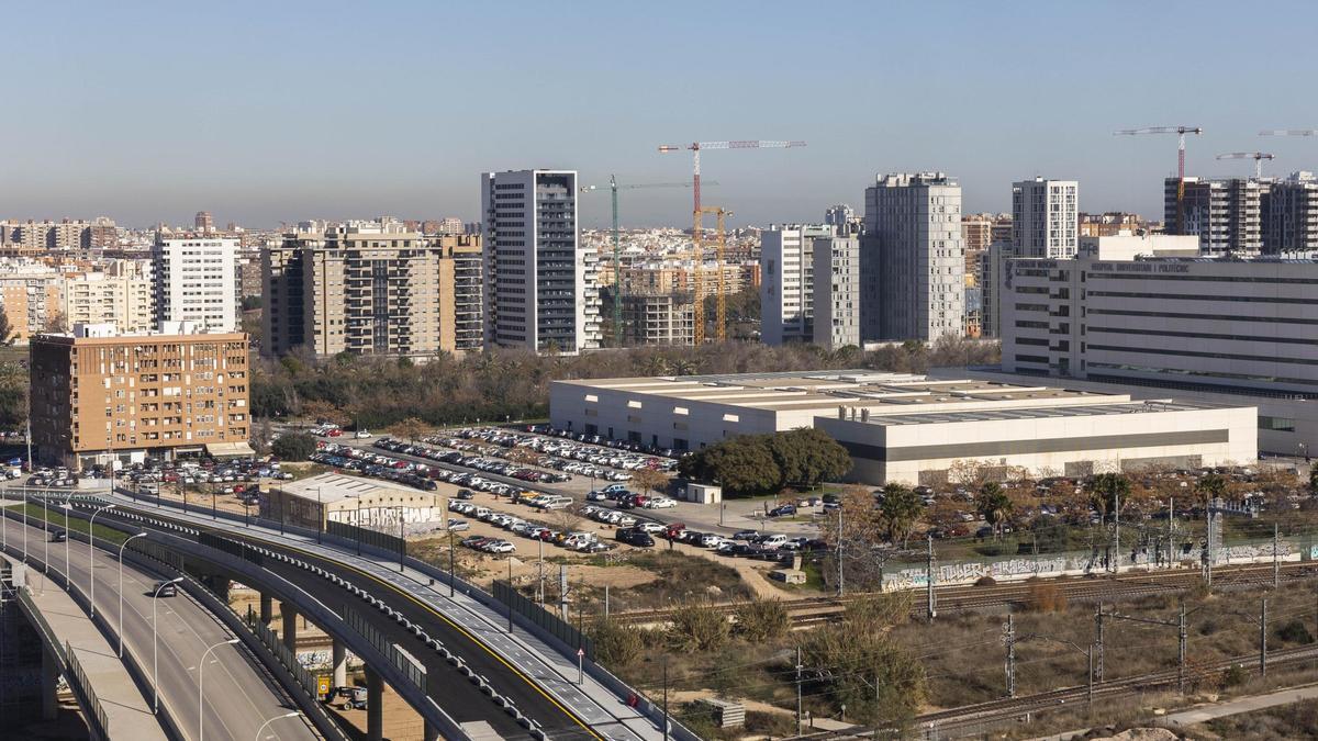 Terrenos del PAI de Malilla Sur, junto a la Fe, que ahora funcionan como aparcamiento