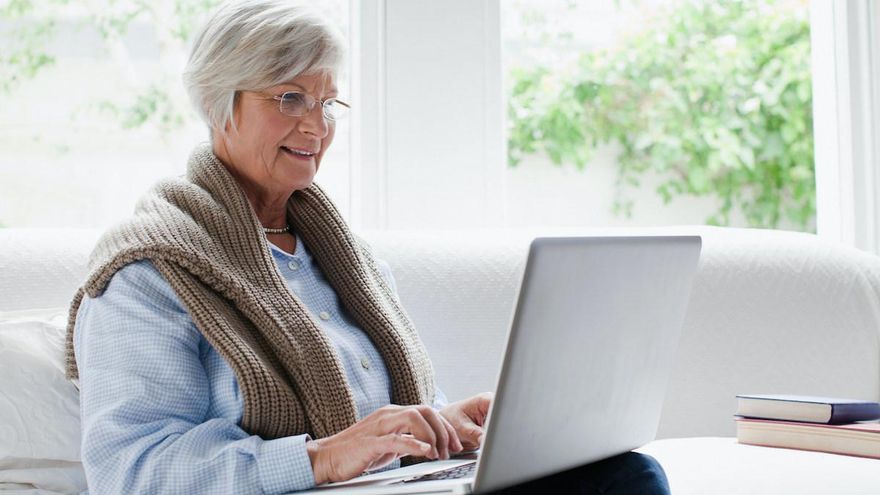 La Inteligencia artificial despierta interés entre las personas de más edad en Galicia
