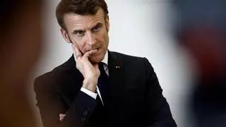 Macron da marcha atrás y deja que los institutos decidan si aplican niveles en francés y matemáticas