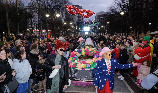 El final del Antroxu de Gijón, en imágenes