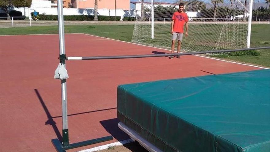 Realizan mejoras en las instalaciones deportivas