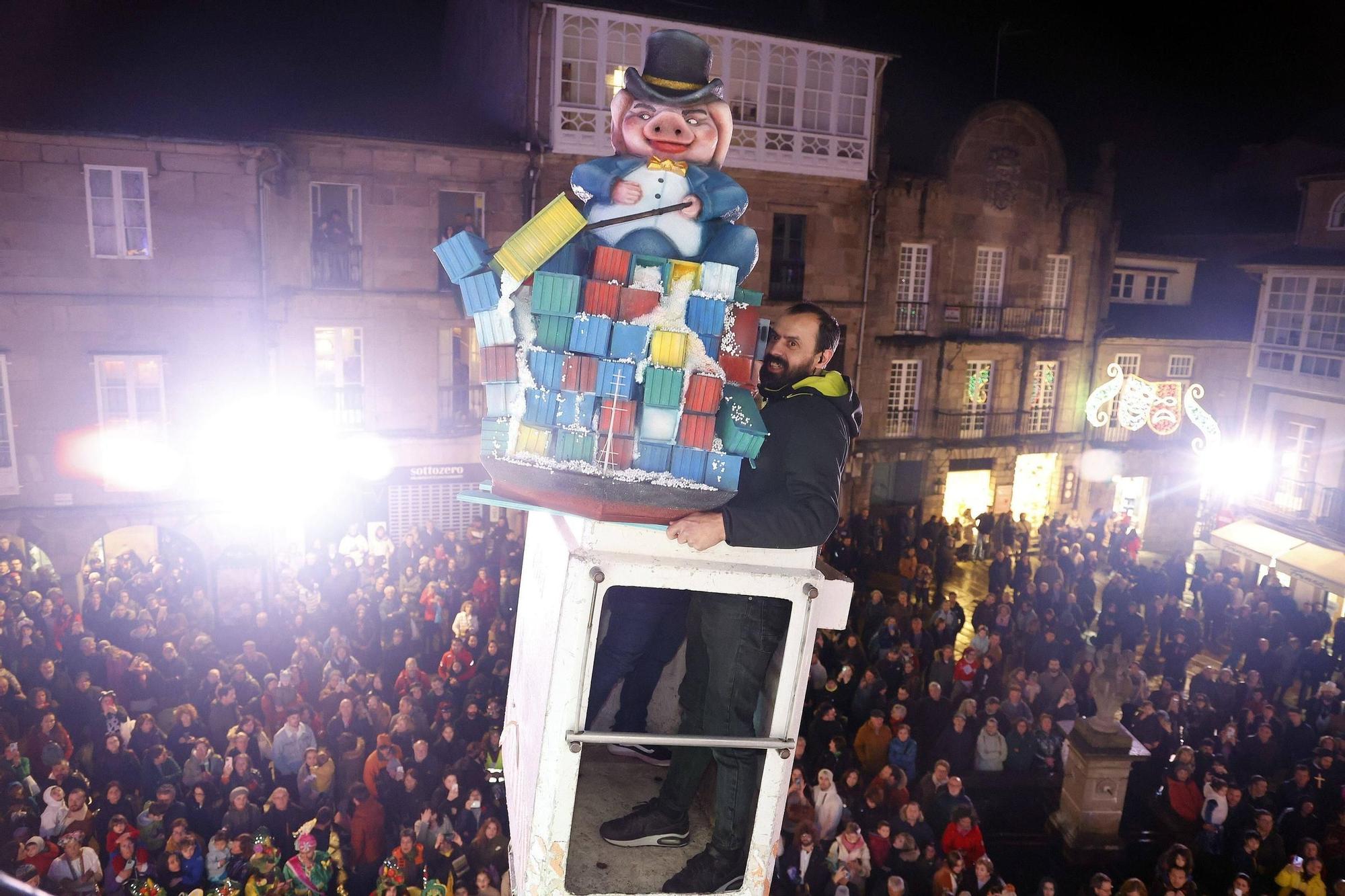 El pregón da comienzo al Entroido en Compostela