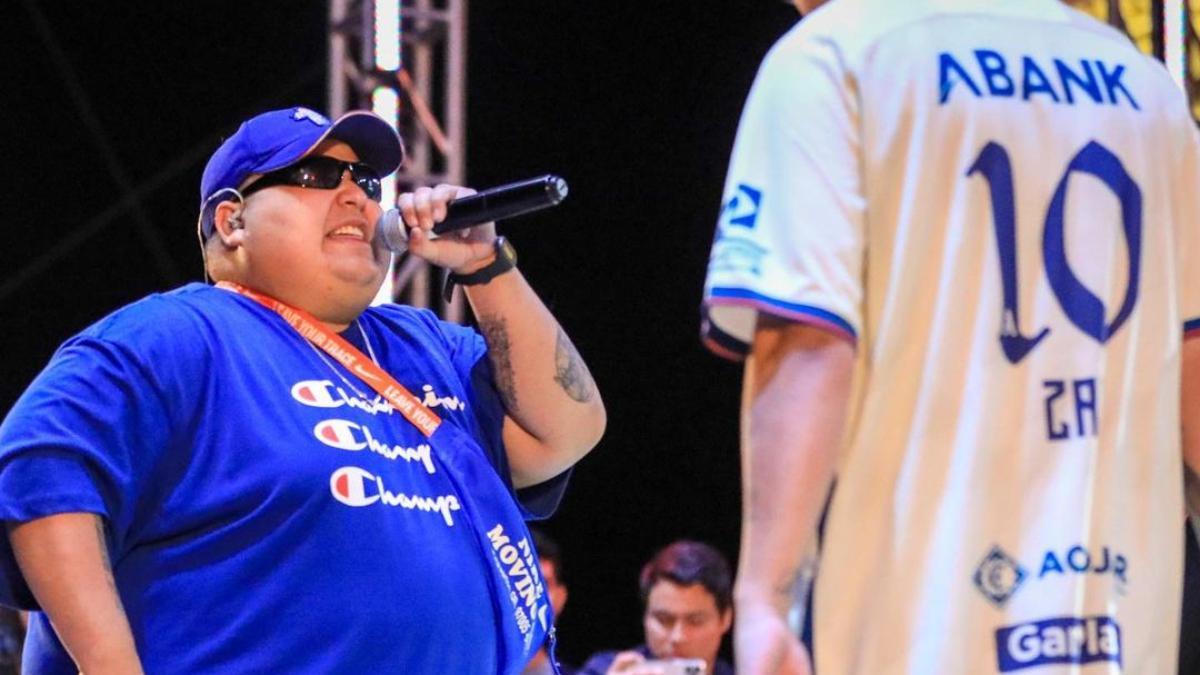 Jony B ante Zaki en FMS Caribe