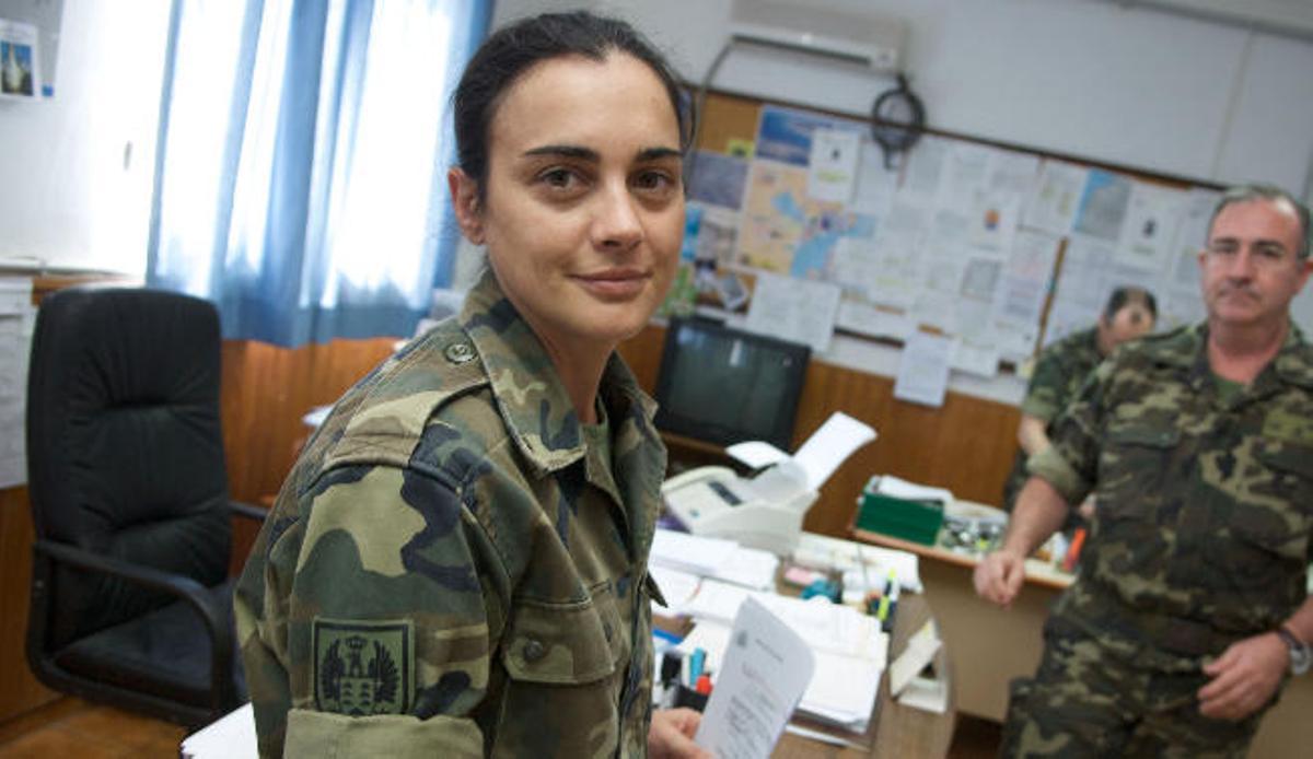 María Antonia García Moral en una imagen de archivo en las oficinas del acuartelamiento del Regimiento Soria nº9