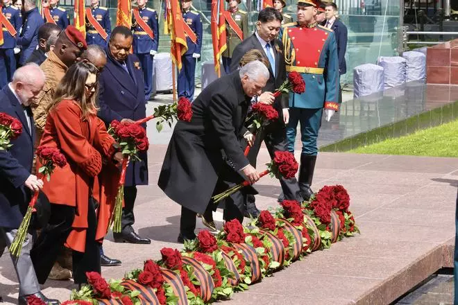 Rusia celebra el Día de la Victoria con un desfile militar en la Plaza Roja