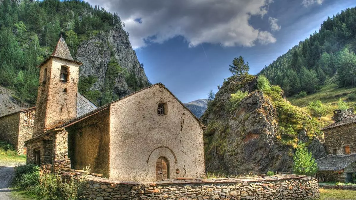 El pueblo maldito que ha sido invadido por los amantes del 'true crimen': ¿qué pasó allí realmente?