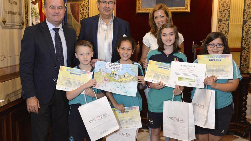 Antequera premia a los mejores carteles de una actividad de prevención