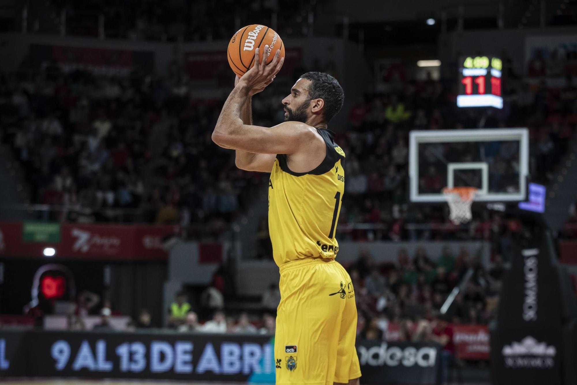 Zaragoza - La Laguna Tenerife