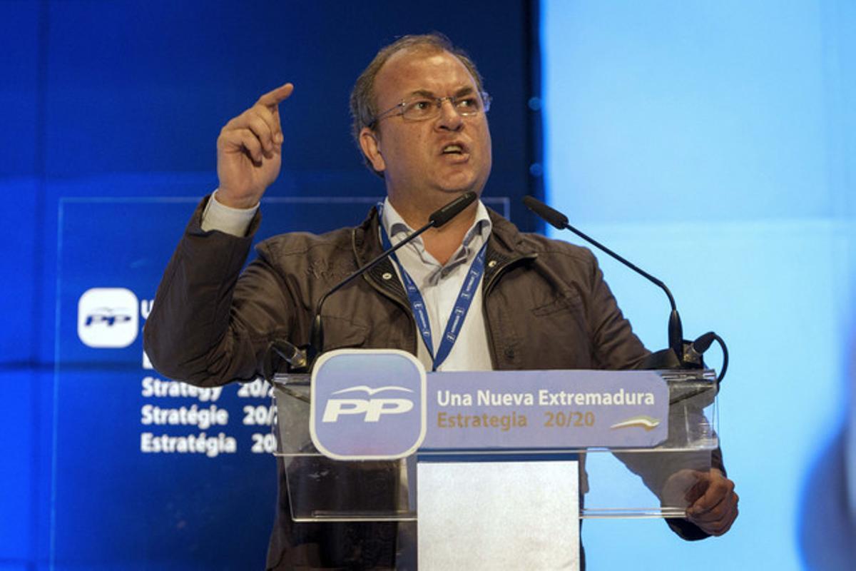 El president regional del PP, José Antonio Monago, durant el XII Congrés Regional dels populars extremenys. El president regional del PP, José Antonio Monago, durant el XII Congrés Regional dels populars extremenys.