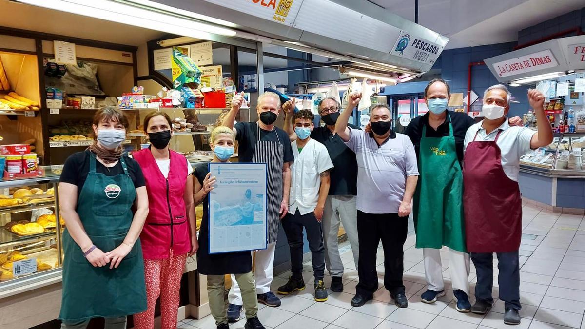 Comerciantes celebran el &quot;Importante&quot; para el comercio esencial en la persona de Vanessa Cárdenas