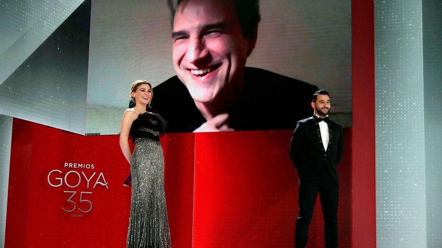 Alberto San Juan reclama el derecho a la vivienda tras recibir el Goya