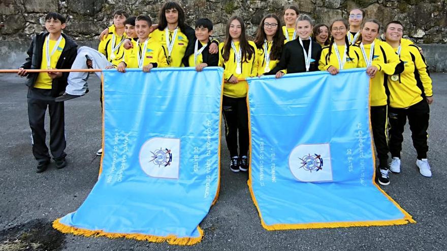 Cabo, Samertolaméu, Chapela y Vila de Cangas dominan el Gallego