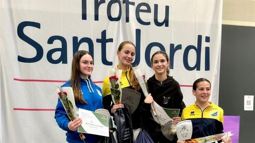 Anna Gallego, del Club d’Esgrima Xàtiva, se alza con el bronce en el Torneo Nacional de sable