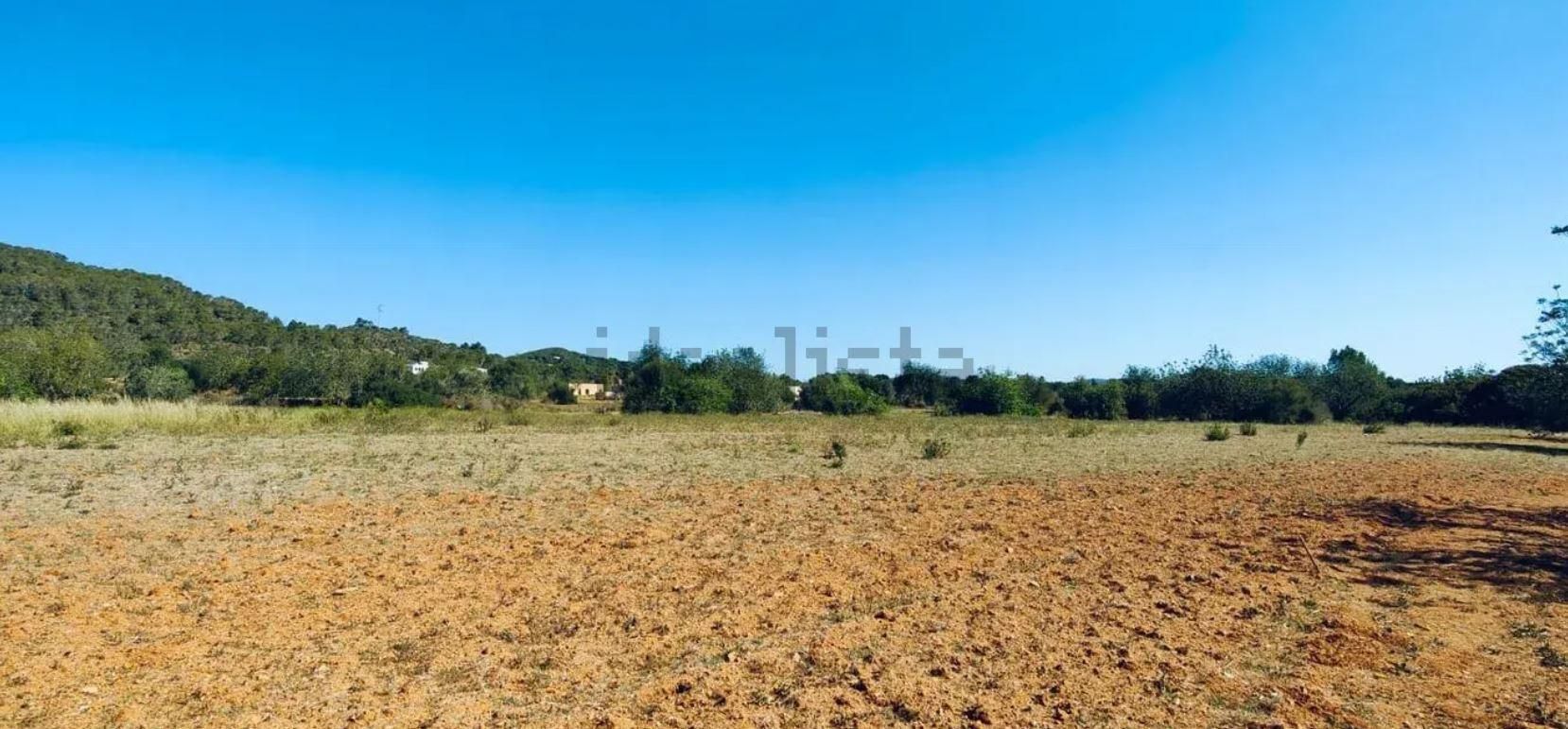 Una finca rústica para restaurar como un agroturismo por nueve millones de euros en Ibiza